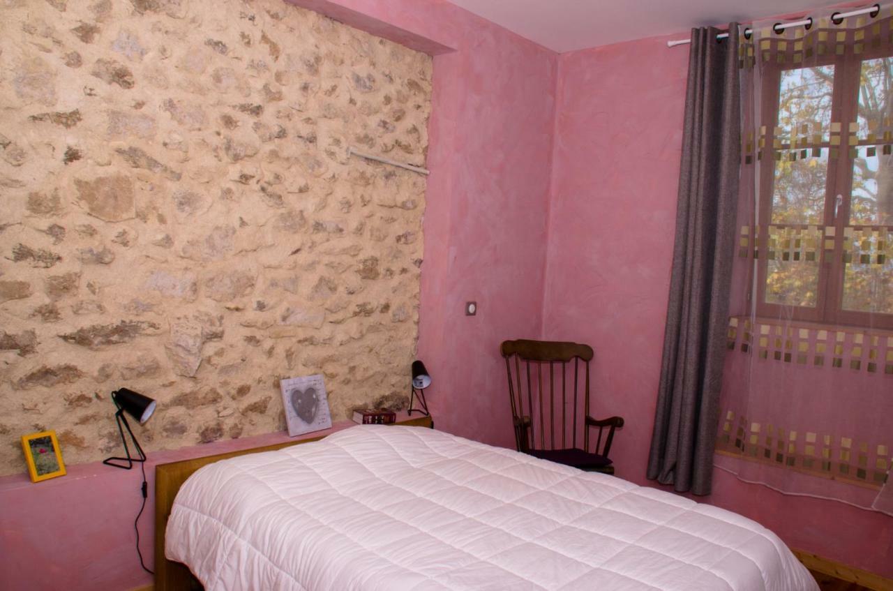 Le Clos De Ceintres Cheminas Экстерьер фото
